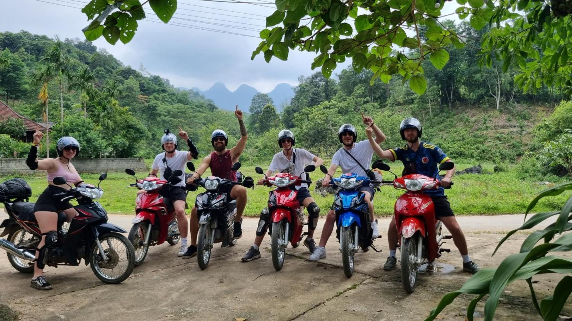 Nomadders Ha Giang Hostel Bagian luar foto